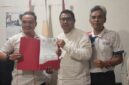 Muhammad Qanniexna (tengah) atau yang akrab disapa Mas Kenny terplih sebagai Ketua Squash Kabupaten Grobogan periode 2025-2029 dalam Muscab yang digelar di Aula KONI setempat, Sabtu (3 April 2025). (Dok. Squash Grobogan)