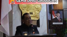 Bupati Grobogan, Setyohadi menyampaikan Jawaban atas Pandangan Umum Fraksi tentang Penyertaan Modal Pemerintah Daerah kepada BUMD dalam Rapat Paripurna Kabupaten Grobogan ke-26 (14/07).