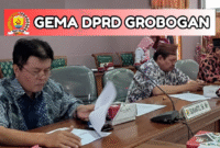 Anggota Komisi B DPRD Grobogan Sukanto (kiri) saat mengikuti rapat di Paripurna II. (dok/mediasapujagad.com)