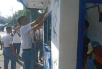 Ratusan siswa bersama Polisi, BPBD dan DLH gotongroyong bersih-bersih-bersih pos Simpang Lima Purwodadi, Selasa (2/9/2025). (dok/mediasapujagad)